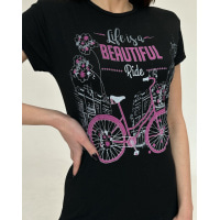 Черная трикотажная футболка с велосипедом