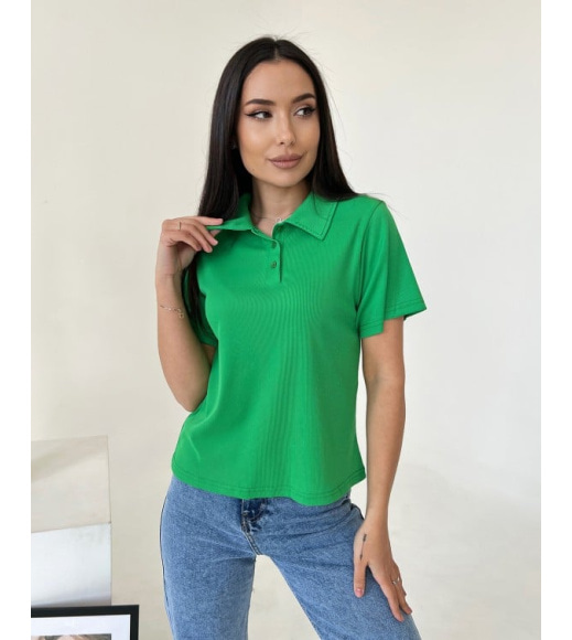 Зеленая футболка поло в рубчик