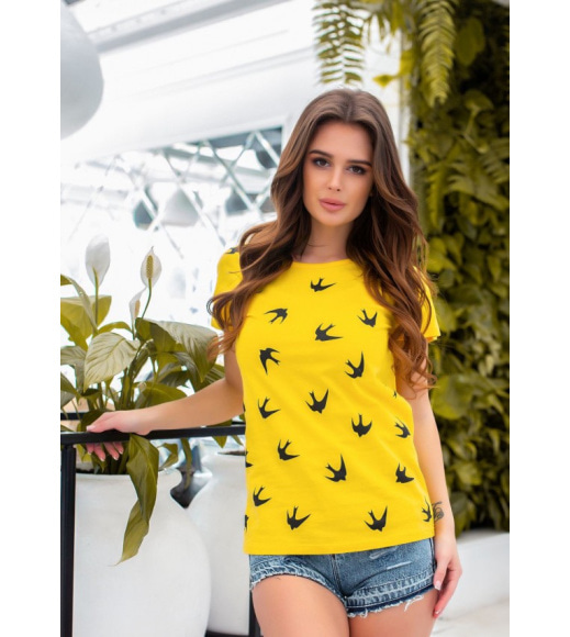 Желтая футболка из трикотажа с птичьим принтом