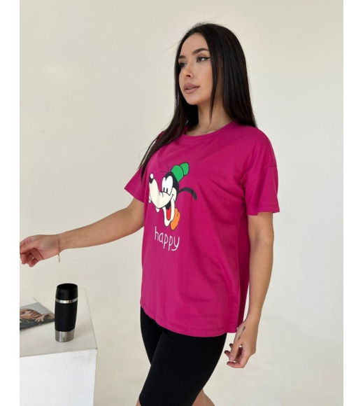 Малиновая футболка оверсайз с цветным принтом