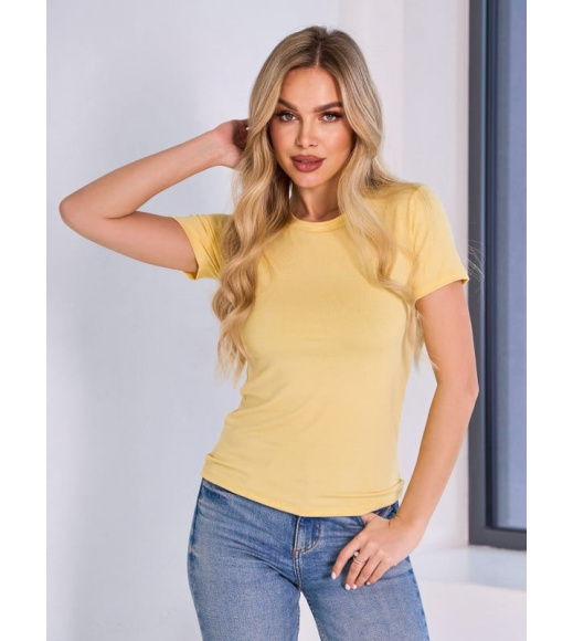 Облегающая футболка желтого цвета