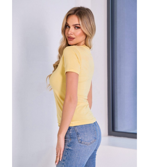 Облегающая футболка желтого цвета