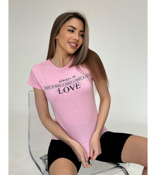 Рожева трикотажна футболка з написами