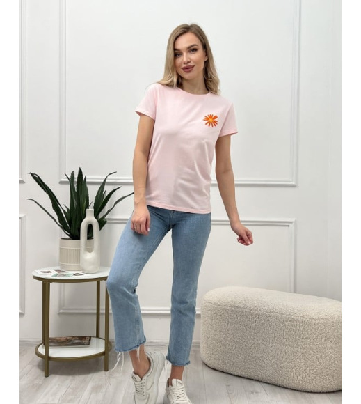Розовая трикотажная футболка с цветочком