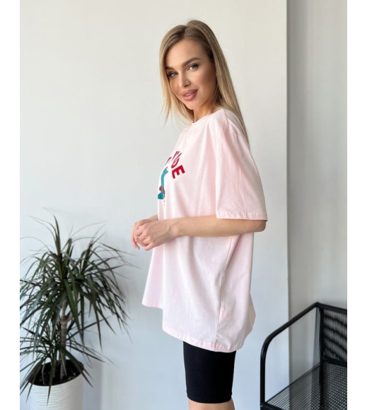 Розовая футболка оверсайз с рисунком и надписью