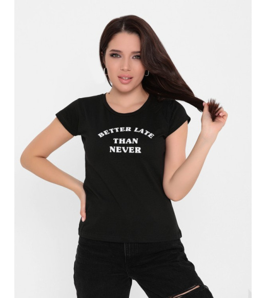 Бавовняна чорна футболка з написом