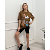 Светло-коричневая футболка оверсайз с цветным принтом