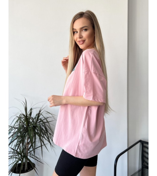 Розовая свободная футболка с нашивками