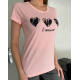 Розовая трикотажная футболка с сердечками и надписью