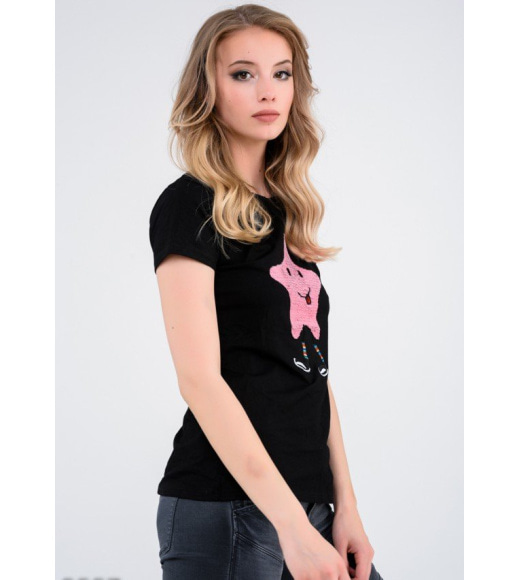 Черная футболка с розовой звездой из пайеток
