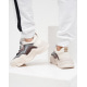 Бело-серые комбинированные кроссовки с фактурной платформой