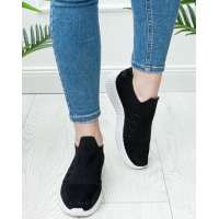 Черные цельнокроенные текстильные кроссовки