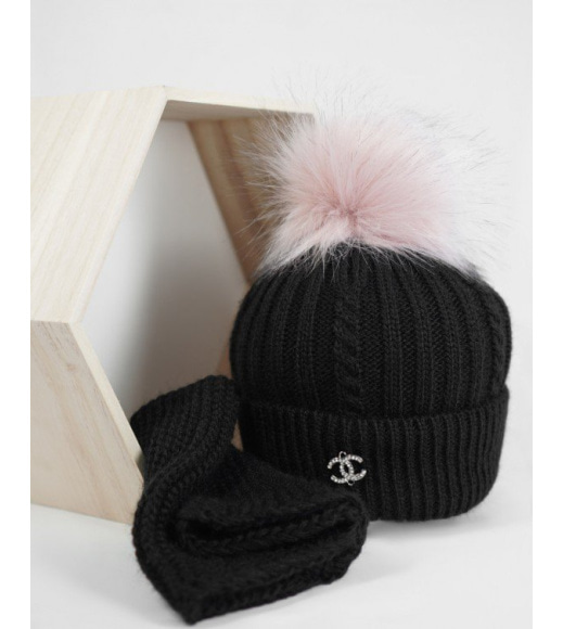 Чорний зимовий комплект з шапкою і хомутом