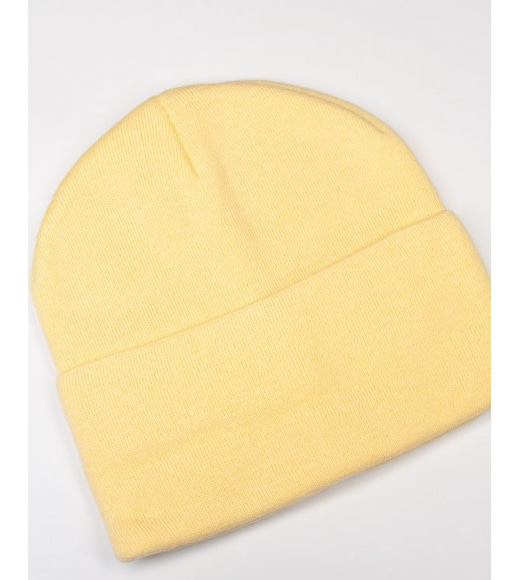 Желтая трикотажная шапка бини
