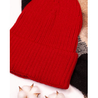 Красная однотонная вязанная шапка бини