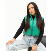 Укороченная жилетка зеленого цвета