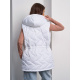 Белая стеганая жилетка с кулиской