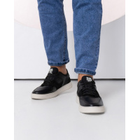 Черные комбинированные кроссовки с облегченной подошвой