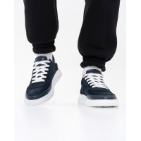 Синие низкие кеды из нубука