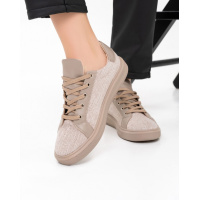 Бежевые кеды с текстильными вставками