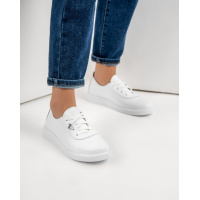 Белые низкие кеды из натуральной кожи