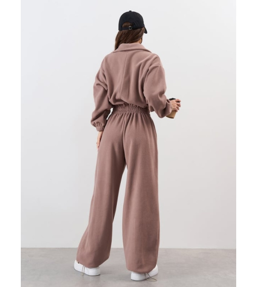Бежевый флисовый комбинезон на резинках