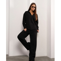 Черный ангоровый брючный костюм с разрезами