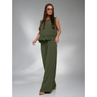 Льняной брючный костюм цвета хаки с воланом