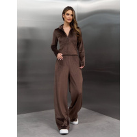 Костюм с короткой толстовкой из темно-коричневого велюра