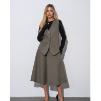 Шерстяной костюм с юбкой и жилеткой цвета хаки