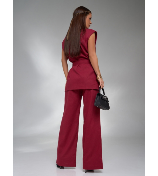 Бордовый льняной костюм с удлиненным жилетом