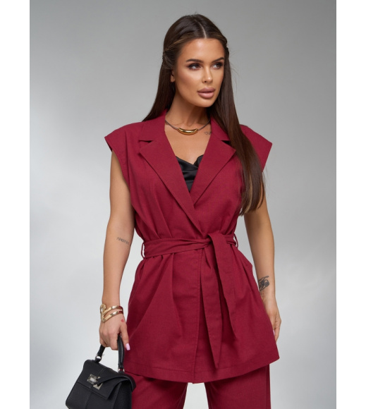 Бордовый льняной костюм с удлиненным жилетом