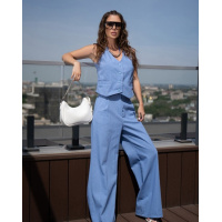 Голубой льняной костюм с жилетом