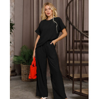 Черный свободный брючный костюм с футболкой