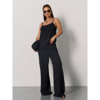Черный брючный костюм с топом на бретельках