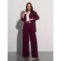 Брючный костюм цвета бургунди с пиджаком
