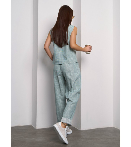 Льняной брючный костюм оливкового цвета с топом