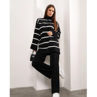 Черный свободный брючный костюм в полоску