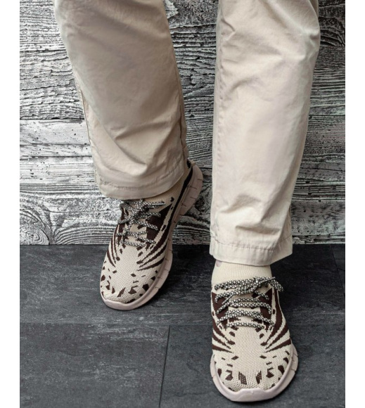 Бежевые текстильные кроссовки со шнурками