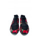 Чорні кросівки з квітковими червоними вставками