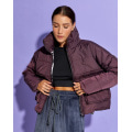 Фіолетова демісезонна коротка куртка на блискавці
