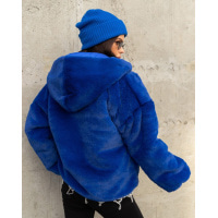 Синяя куртка из искусственного меха с капюшоном
