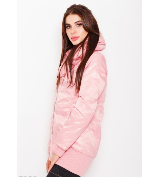 Рожева демісезонна стьобана куртка на блискавці з оригінальним коміром та манжетами