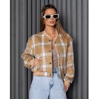 Бежевый клетчатый бомбер на кнопках