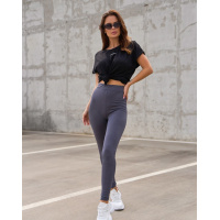 Серые леггинсы с геометрическим принтом