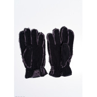 Черные теплые перчатки на меху с резинкой на манжете