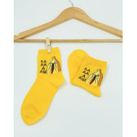 Желтые трикотажные высокие носки с принтом