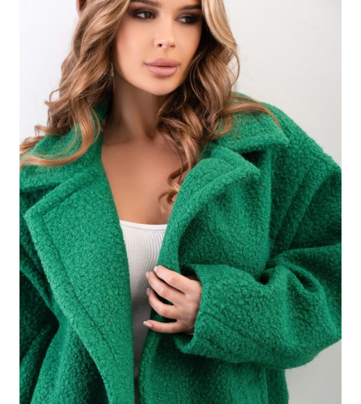 Свободное зеленое пальто из букле