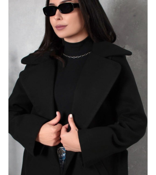 Черное классическое пальто с поясом