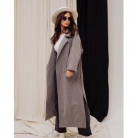 Серое клетчатое пальто с разрезами